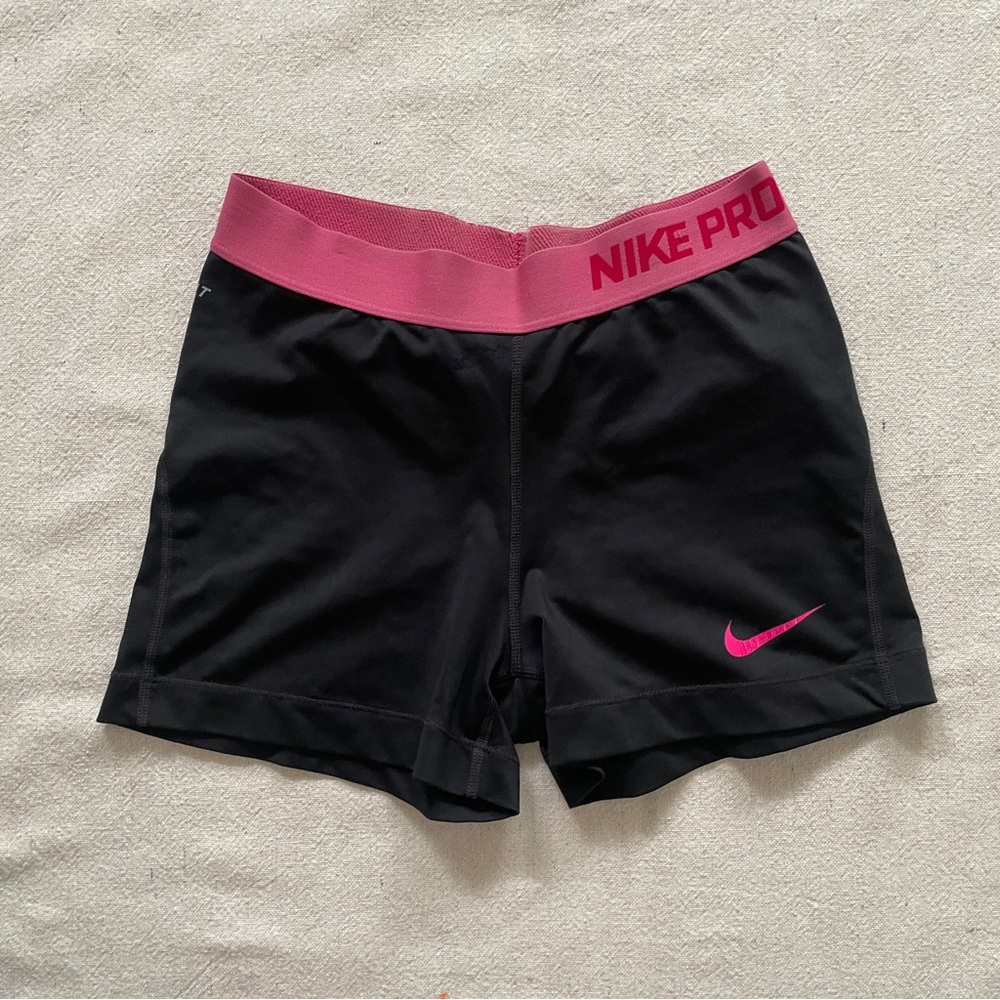 Nike Women's Athletic Shorts in Black and Pink